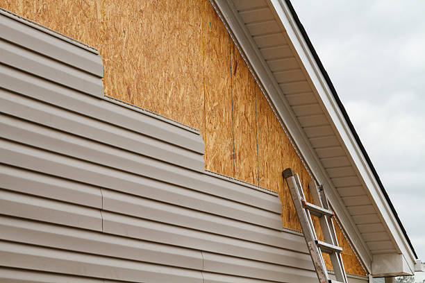 24/7 Emergency Storm Damage Siding Repair experts in Newport, SC